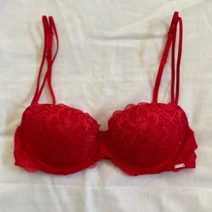 VS Pink date bra push up